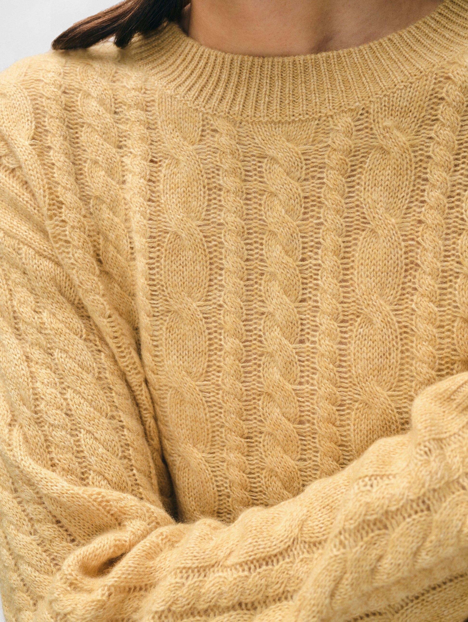 Cashmere Mixed Cable Crewneck