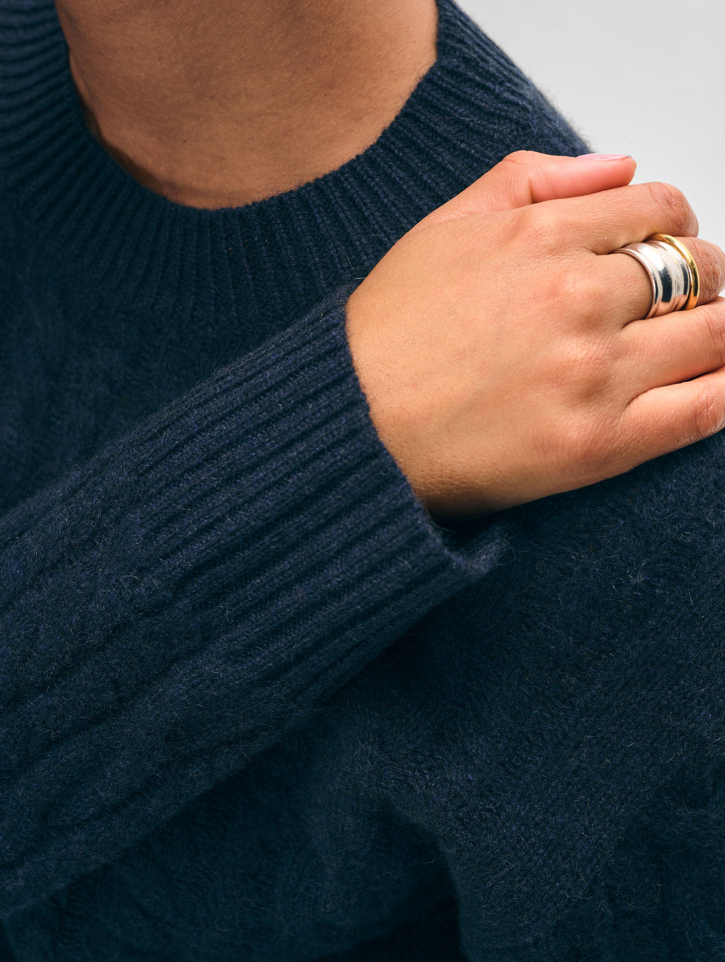 Cashmere Mixed Cable Crewneck