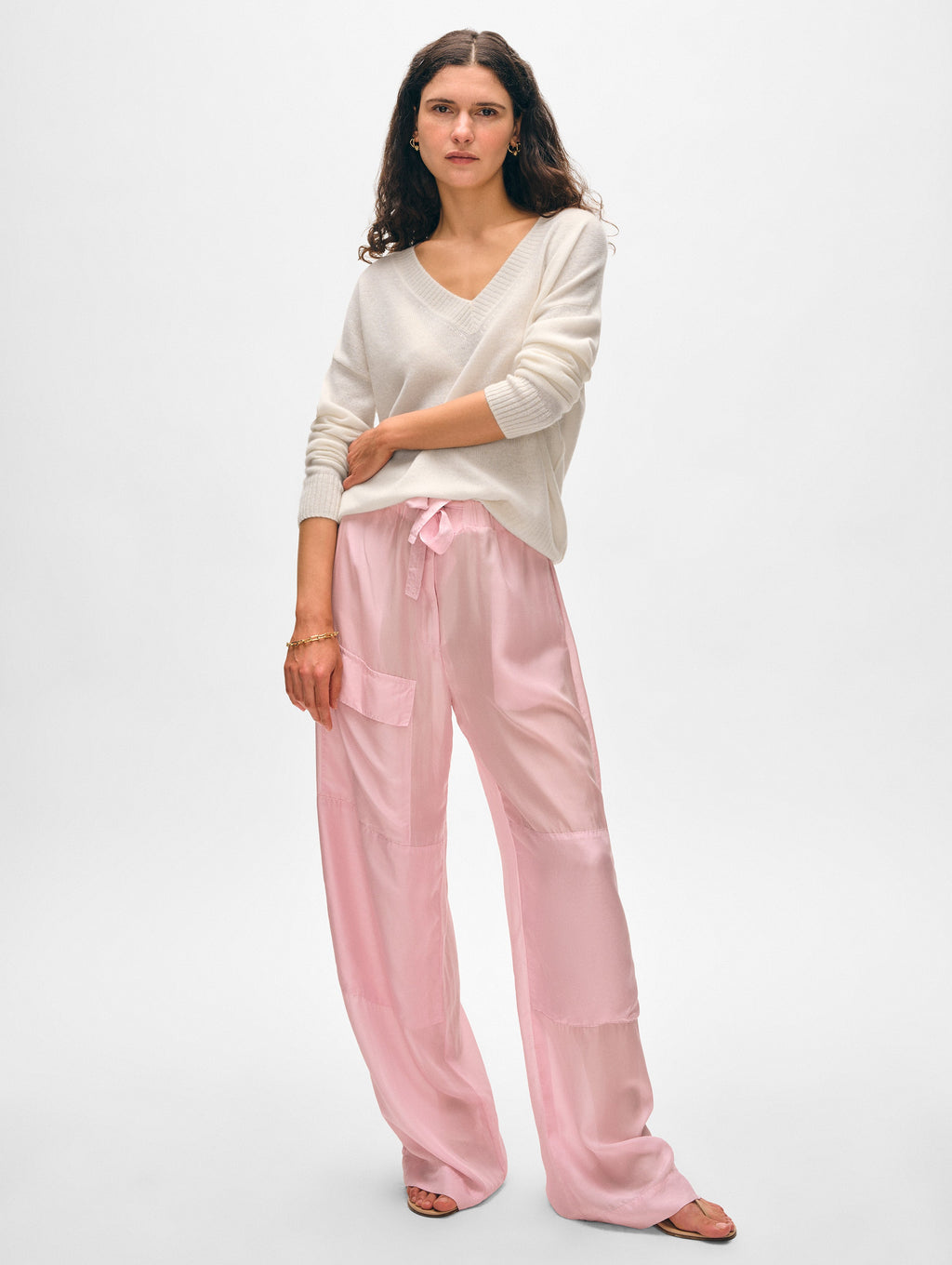 Cashmere Featherweight V Neck